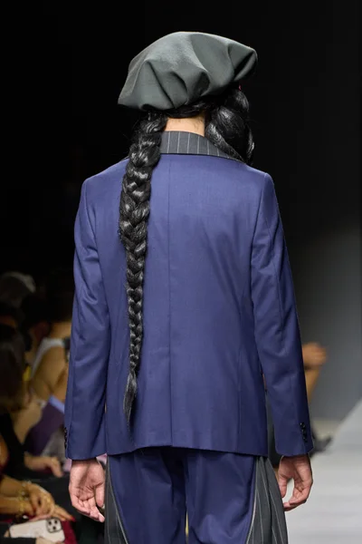 Look 122